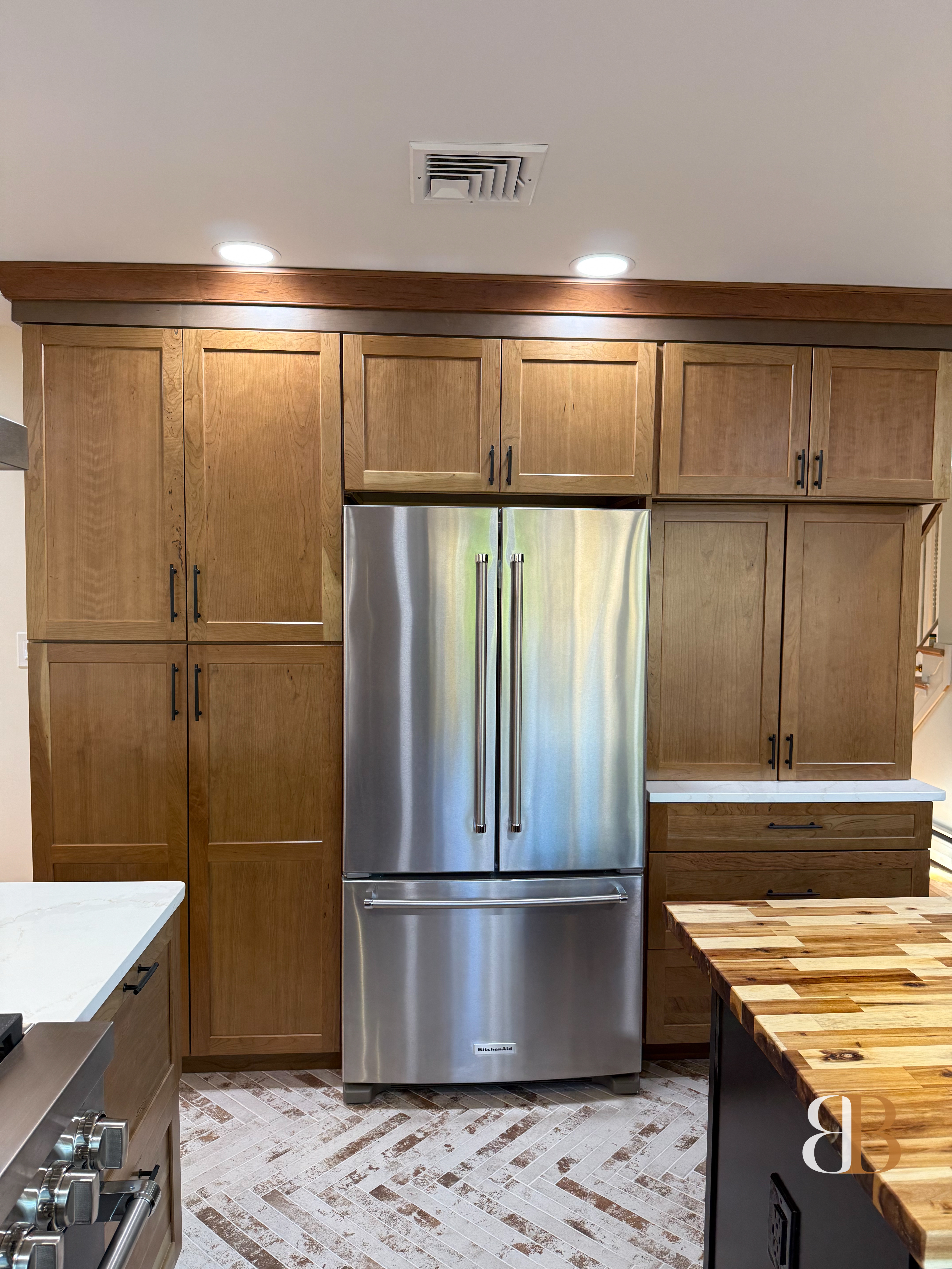 Transitional kitchen remodel in Gladwyne by B&B Associates Creations — photo 10